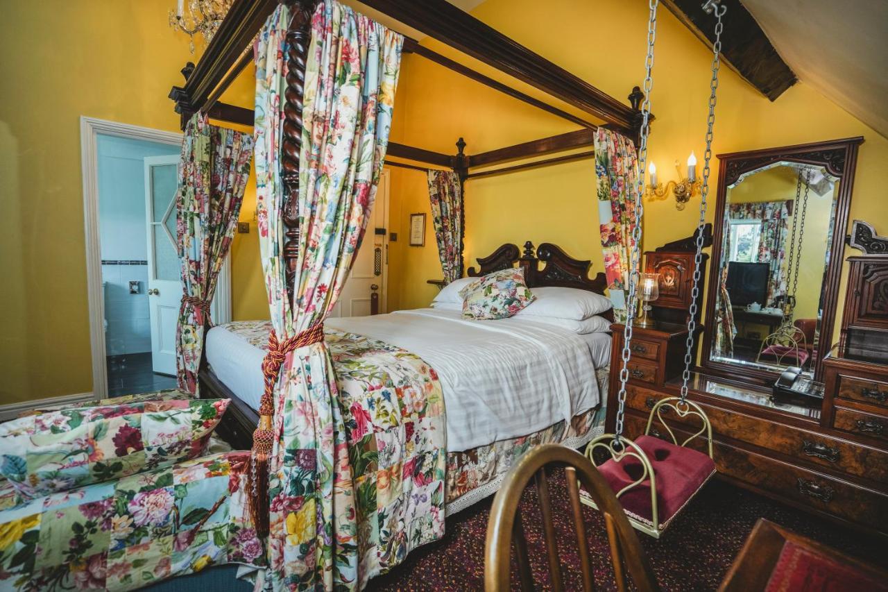 איירונברידג' Hundred House Hotel מראה חיצוני תמונה